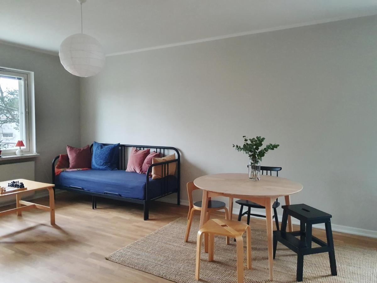 Tilava Rauhallinen Kaksio,Ilmainen Pysakointi&Wifi Apartment Вантаа Екстериор снимка